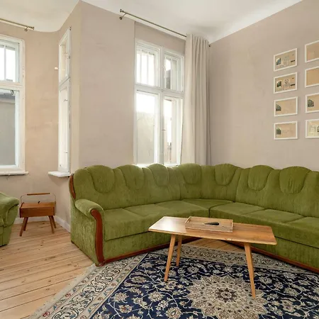 Appartement Spacious And Bright With Balcony Near Mtp By Renters