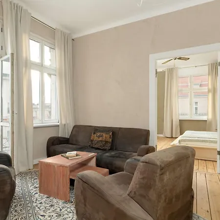 Spacious And Bright With Balcony Near Mtp By Renters Poznań