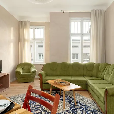 Spacious And Bright With Balcony Near Mtp By Renters Appartement Poznań