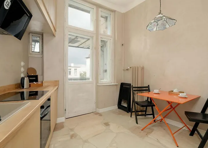 Apartment Spacious And Bright With Balcony Near Mtp By Renters Poznan